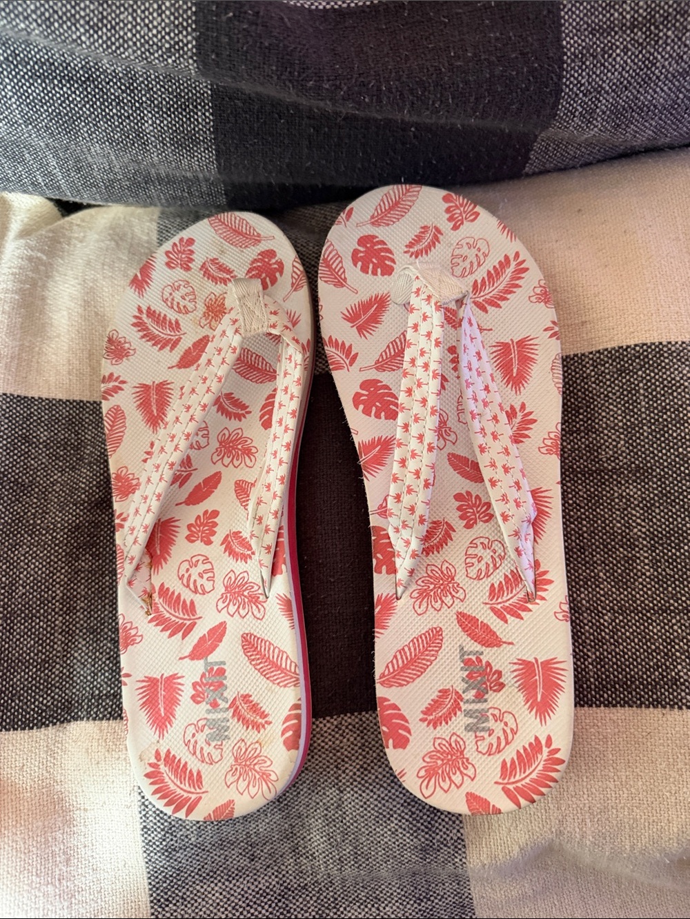 Mixit White and Coral Tropical Print Flip Sandals